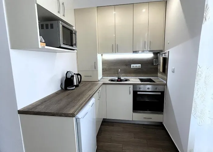 Velaria Centre * بورغاس